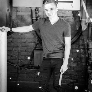 Meet your Posher, Austin